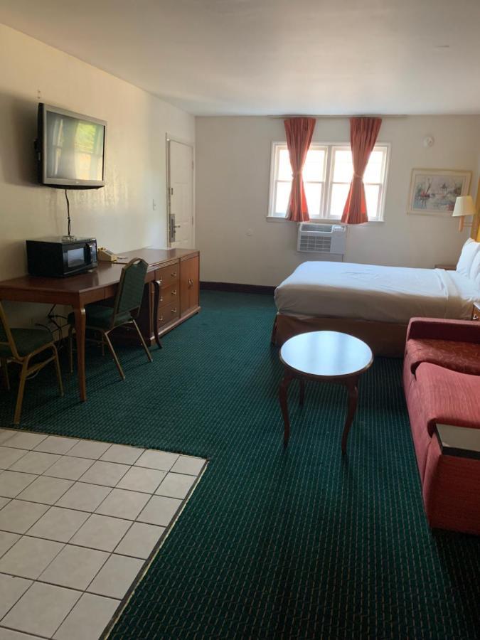 Americas Best Value Inn - Roxboro Εξωτερικό φωτογραφία